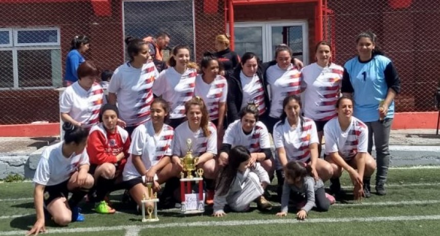 Deportivo Esperanza TRICAMPE&Oacute;N del Futbol femenino