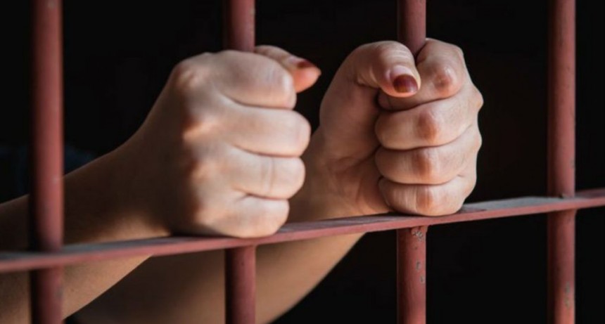 Crimen en El Calafate. &Eacute;l pr&oacute;fugo, ella detenida