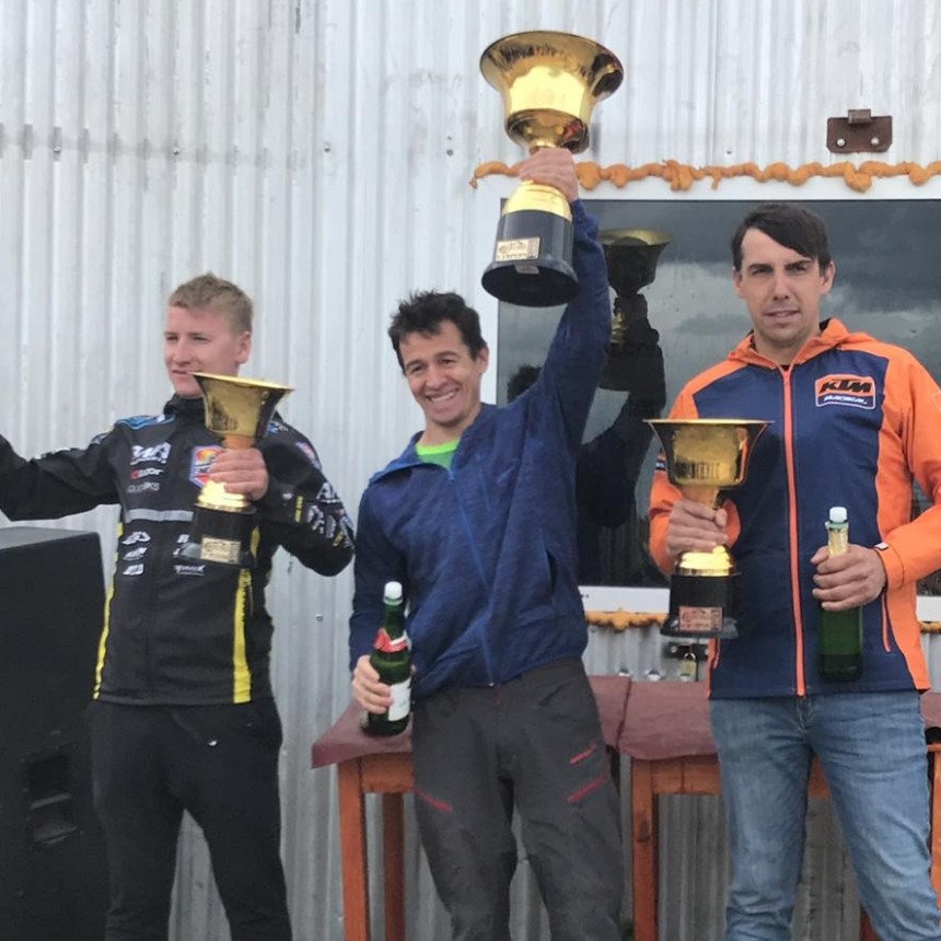 Dos calafate&ntilde;os CAMPEONES del Enduro Santacruce&ntilde;o